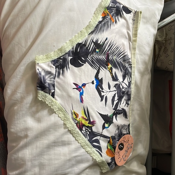 Tracy design cheeky panties - Picture 2 of 2